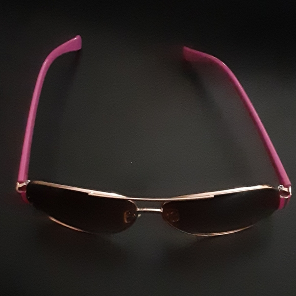 French Connection - Picture 3 of 5